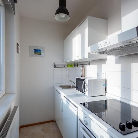 Sunny Safron Apartment Prag Exterior foto