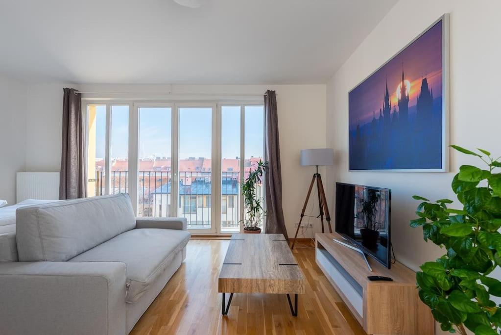 Sunny Safron Apartment Prag Exterior foto